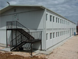 Slope crest prefabricated house